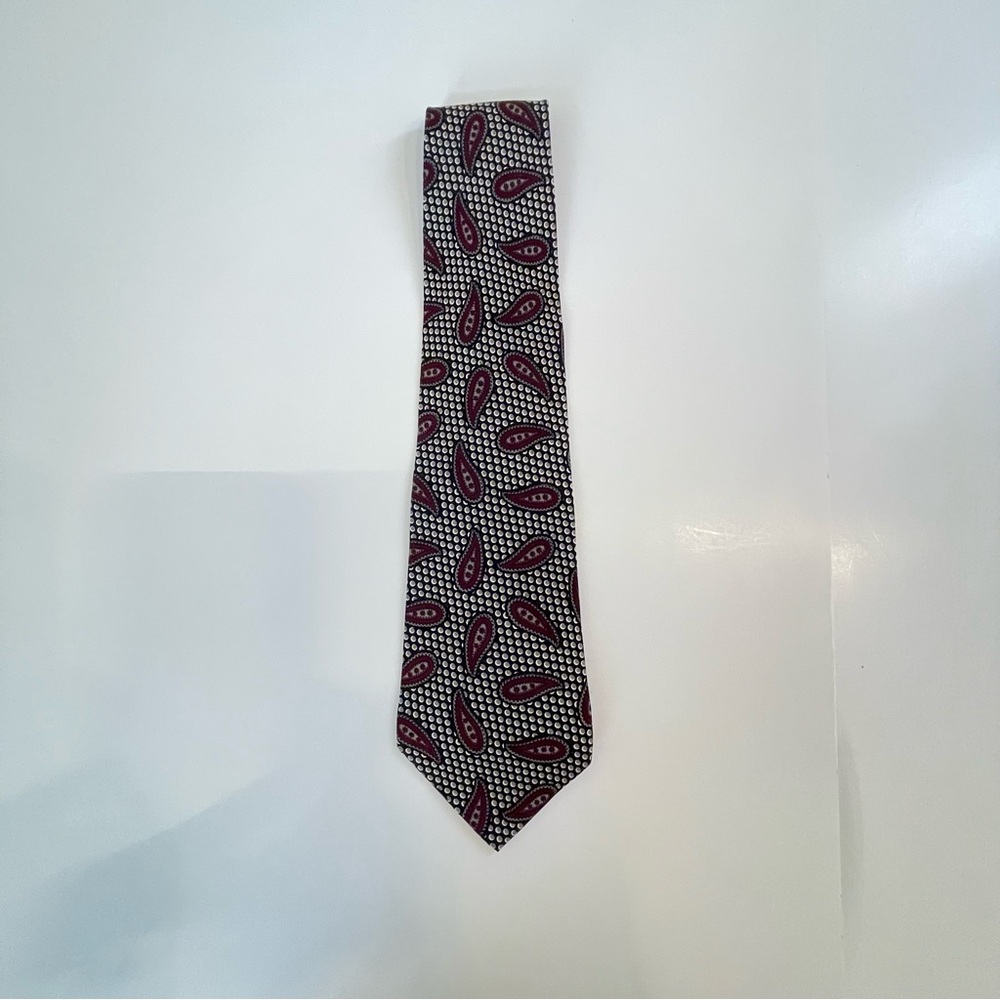 Men's Burgundy Paisley Pattern Tie with Black & White Accents